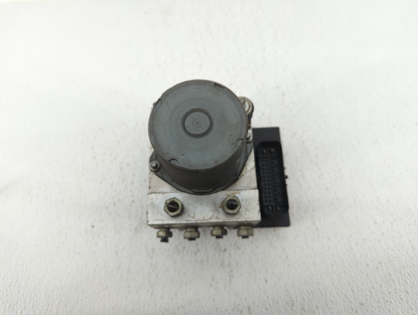 2017 Chevrolet Traverse ABS Pump Control Module Replacement P/N:22822138 Fits Fits 2012 2013 2014 2015 2016 OEM Used Auto Pa
