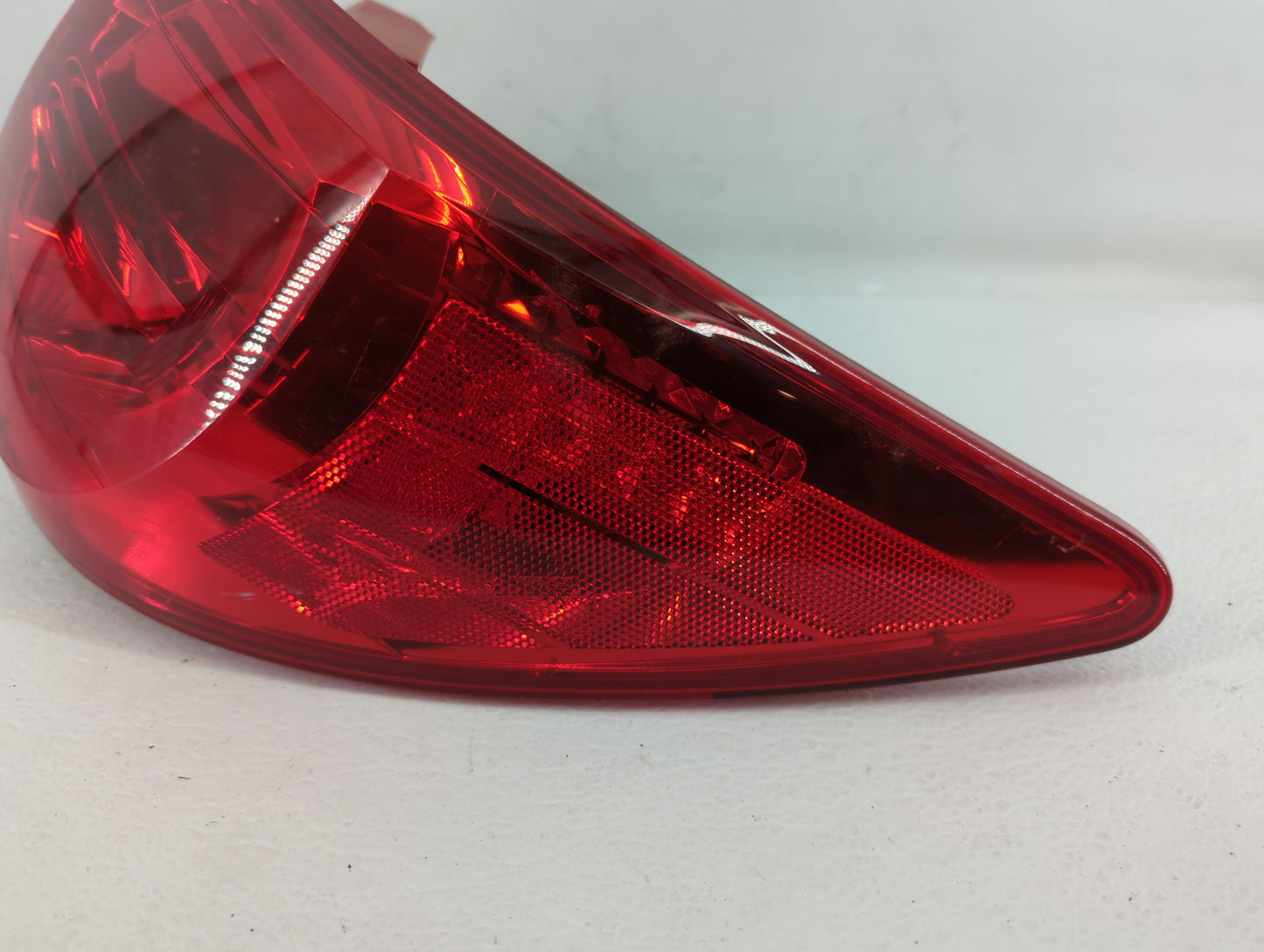 2012 Chevrolet Traverse Tail Light Assembly Passenger Right OEM P/N:34T372504 Fits OEM Used Auto Parts - Oemusedautoparts1.c