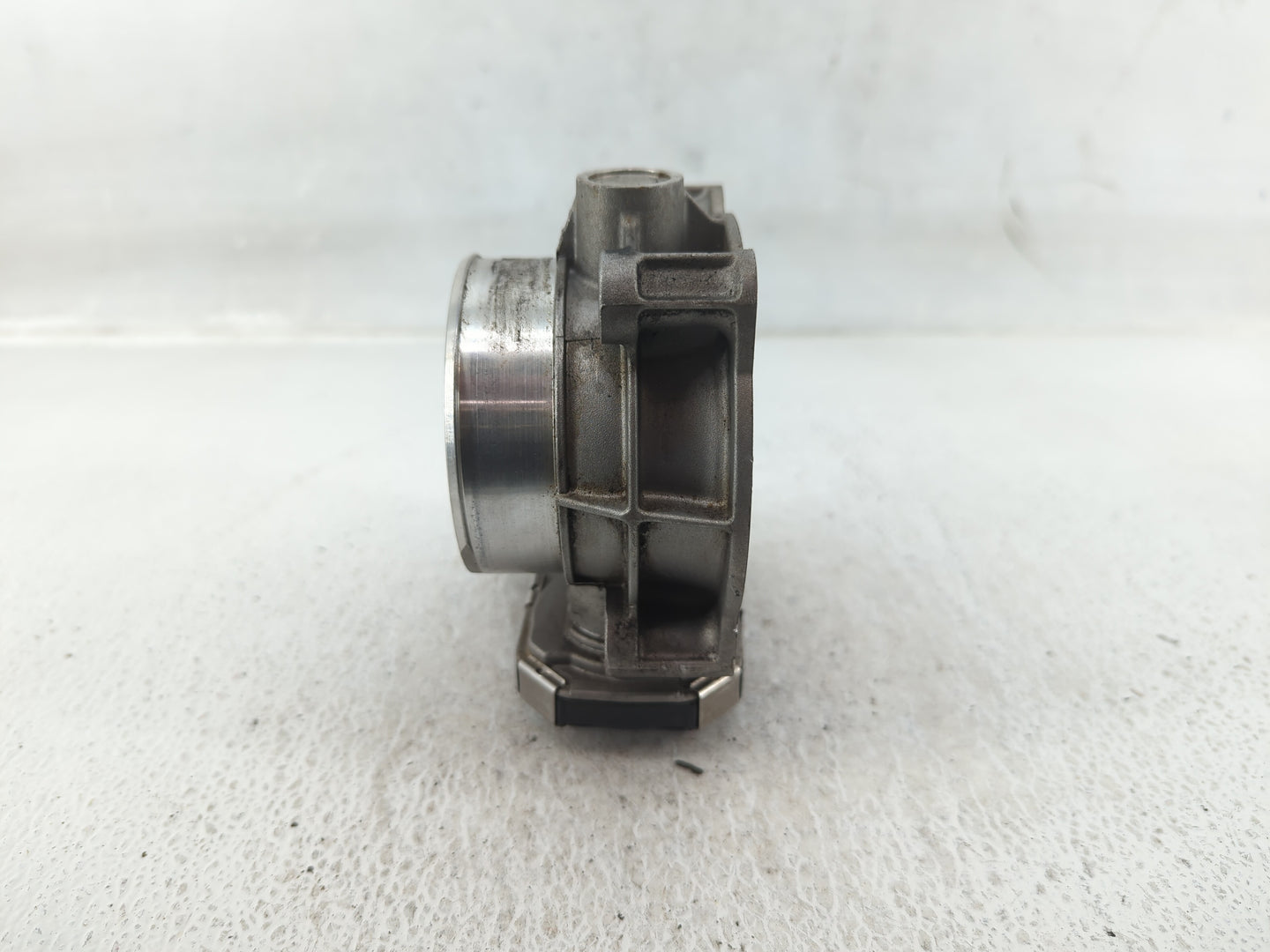 2017-2022 Chevrolet Traverse Throttle Body Fits Fits 2012 2013 2014 2015 2016 2017 2018 2019 2020 2021 2022 OEM Used Auto Pa