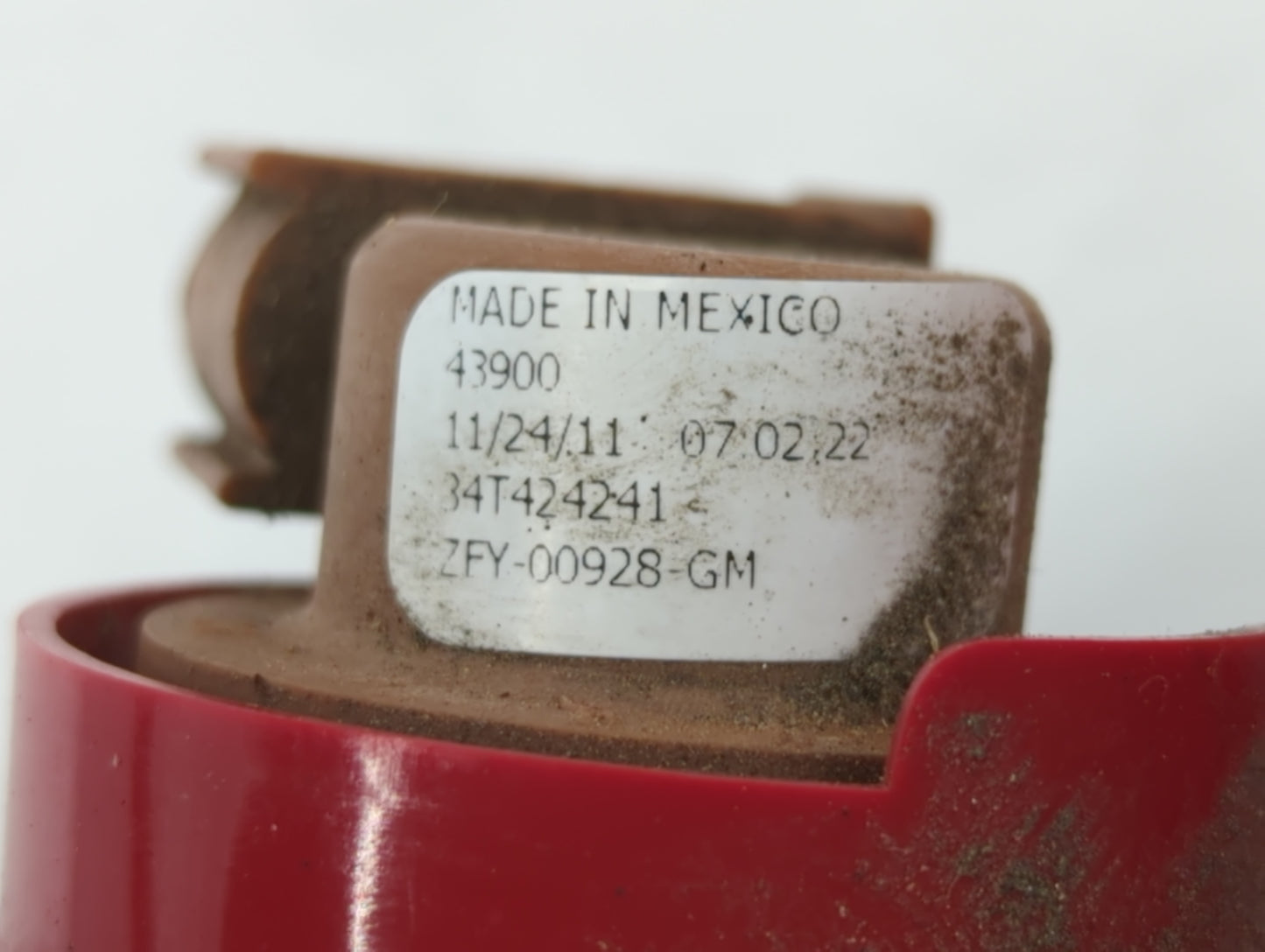 2012 Chevrolet Traverse Tail Light Assembly Driver Left OEM P/N:ZFY-00928-GM Fits OEM Used Auto Parts - Oemusedautoparts1.co