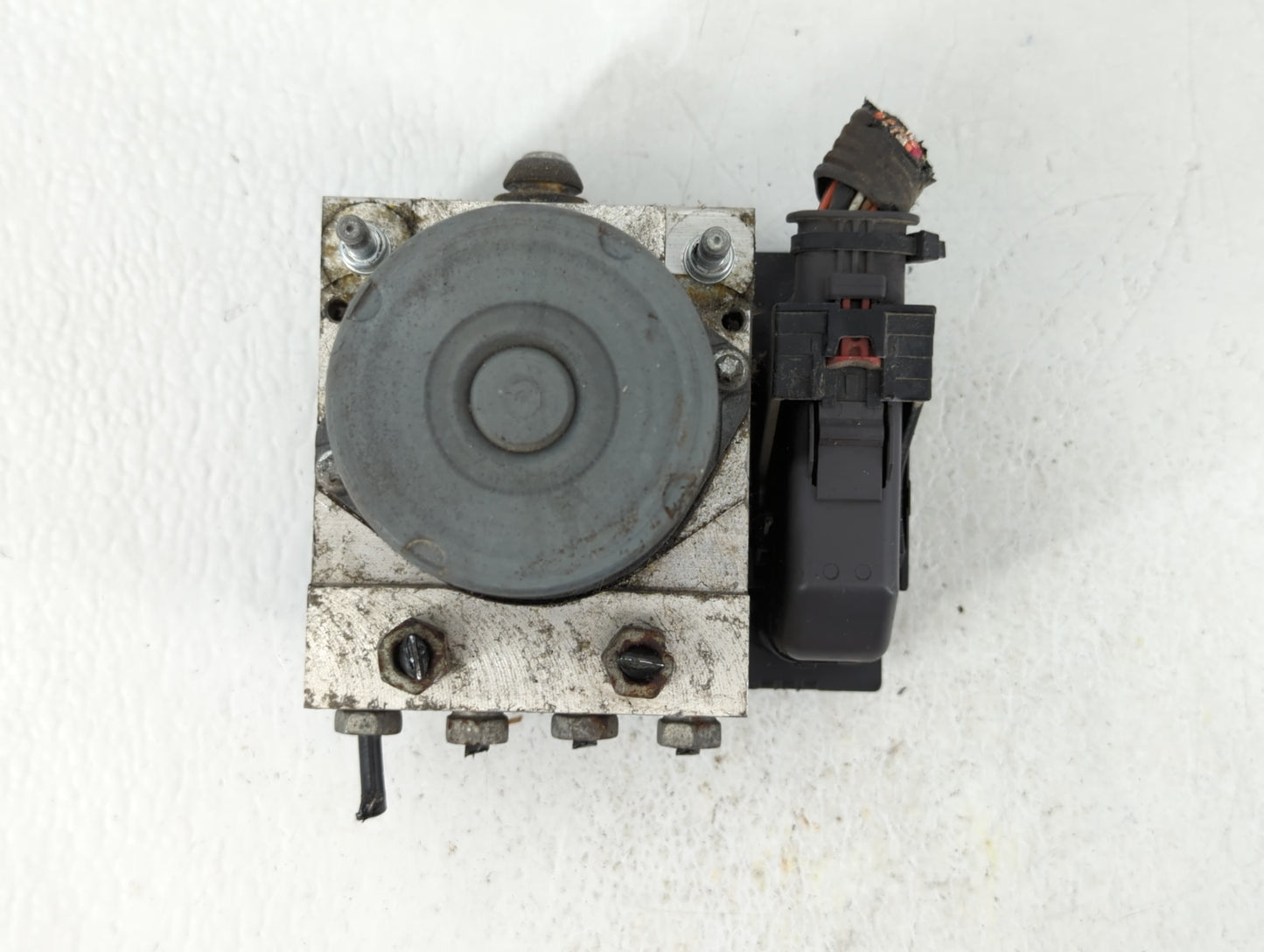 2017 Chevrolet Traverse ABS Pump Control Module Replacement P/N:22822156 Fits Fits 2012 2013 2014 2015 2016 OEM Used Auto Pa