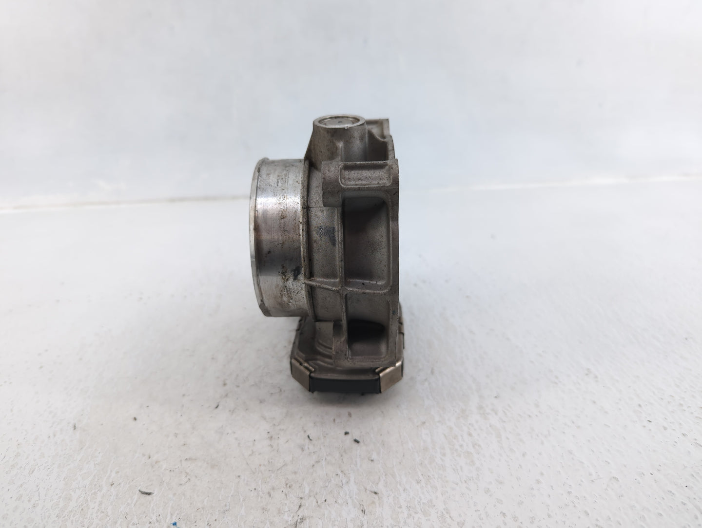 2017-2022 Chevrolet Traverse Throttle Body Fits Fits 2012 2013 2014 2015 2016 2017 2018 2019 2020 2021 2022 OEM Used Auto Pa