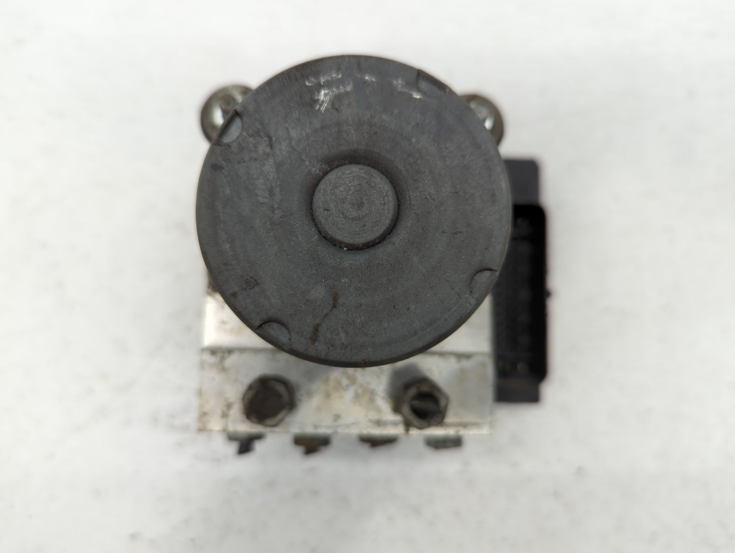 2017 Chevrolet Traverse ABS Pump Control Module Replacement P/N:266 230 661 AC Fits Fits 2012 2013 2014 2015 2016 OEM Used A