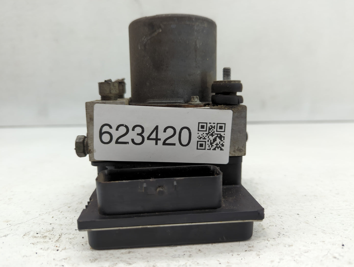 2017 Chevrolet Traverse ABS Pump Control Module Replacement P/N:266 230 661 AC Fits Fits 2012 2013 2014 2015 2016 OEM Used A