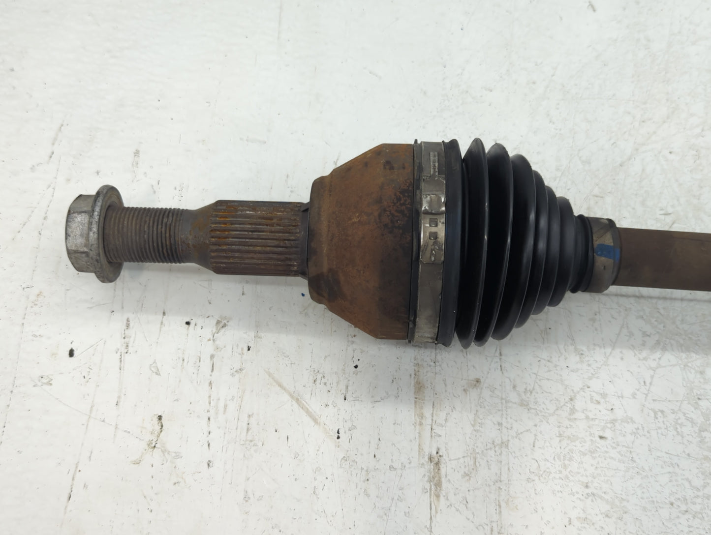 2017-2017 Chevrolet Traverse Axle Shaft Front Driver Cv C/v - Oemusedautoparts1.com