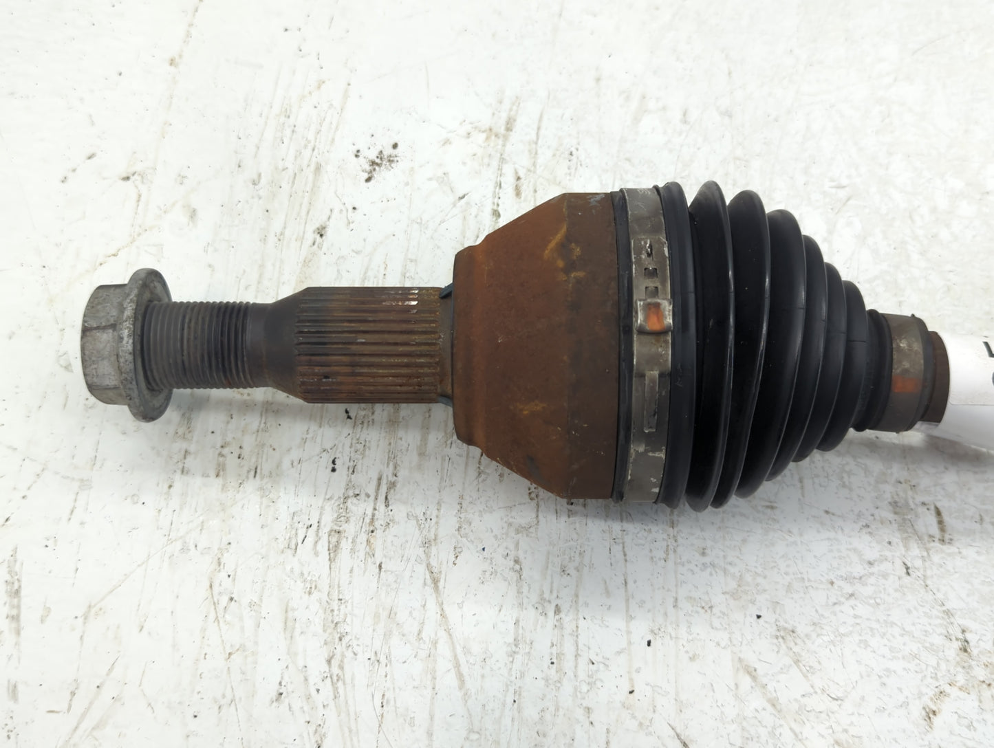 2017-2017 Chevrolet Traverse Axle Shaft Front Driver Cv C/v - Oemusedautoparts1.com