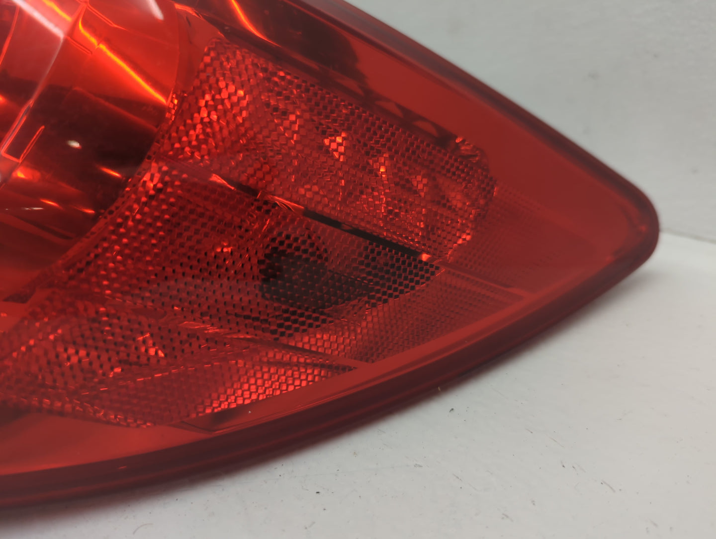 2012 Chevrolet Traverse Tail Light Assembly Driver Left OEM P/N:ZFY-00928-GM Fits OEM Used Auto Parts - Oemusedautoparts1.co