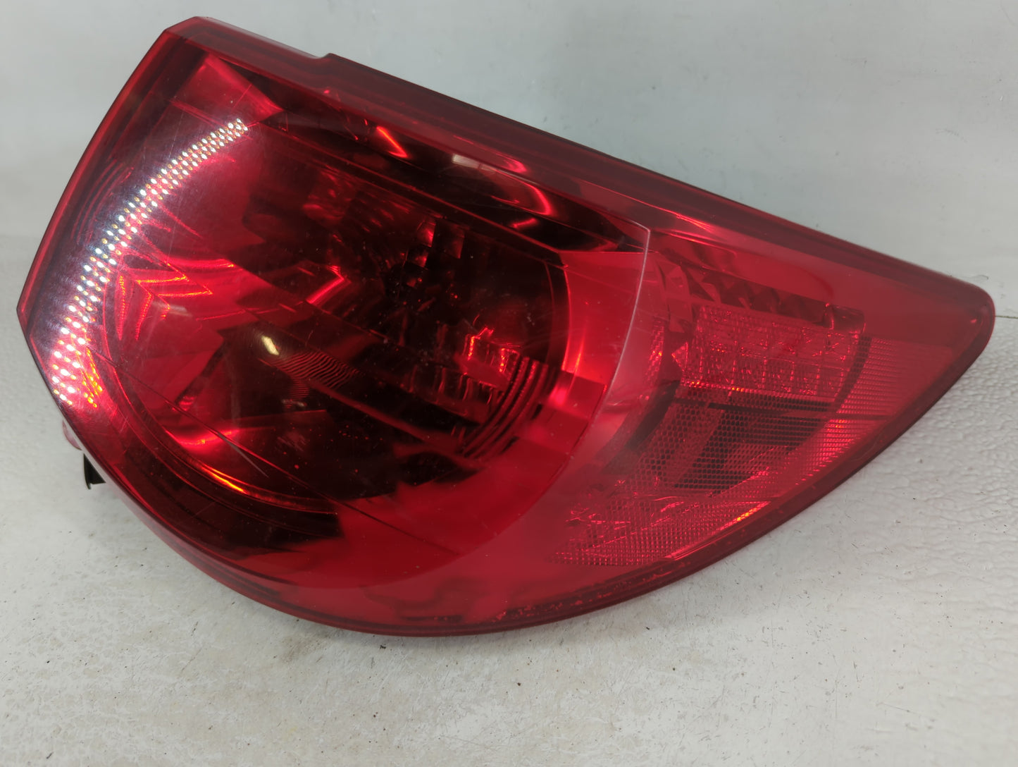 2012 Chevrolet Traverse Tail Light Assembly Passenger Right OEM P/N:34T361946 Fits OEM Used Auto Parts - Oemusedautoparts1.c