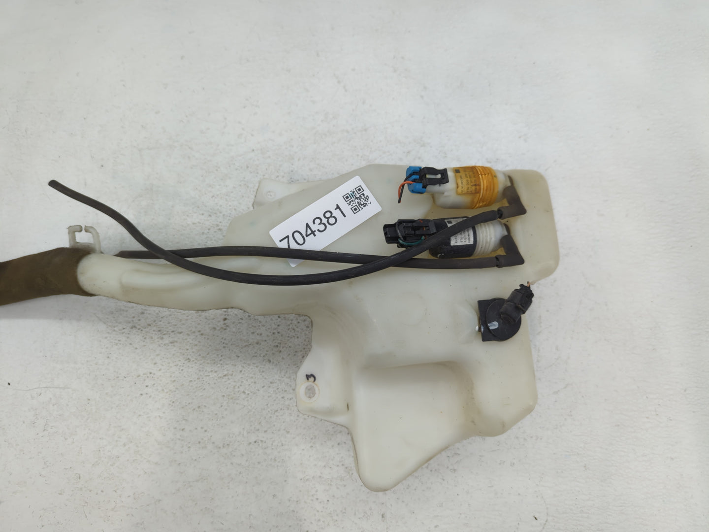 Chevrolet Traverse Windshield Washer Fluid Reservoir Bottle Oem - Oemusedautoparts1.com