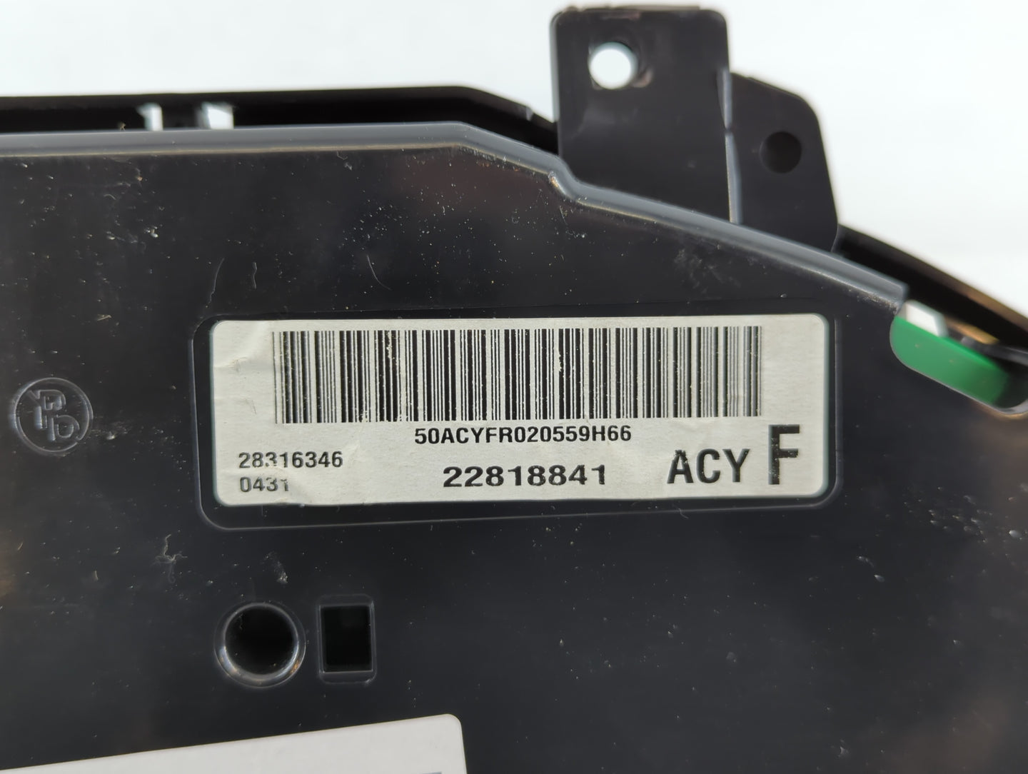2012 Chevrolet Traverse Instrument Cluster Speedometer Gauges P/N:28316346 22818841 Fits OEM Used Auto Parts - Oemusedautopa