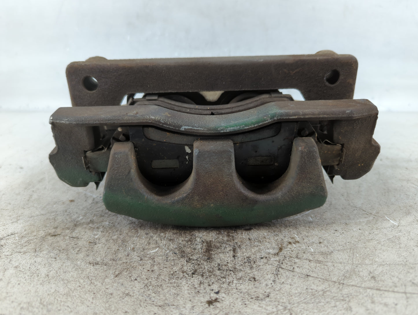 2009-2017 Chevrolet Traverse Front Driver Left Brake Caliper - Oemusedautoparts1.com
