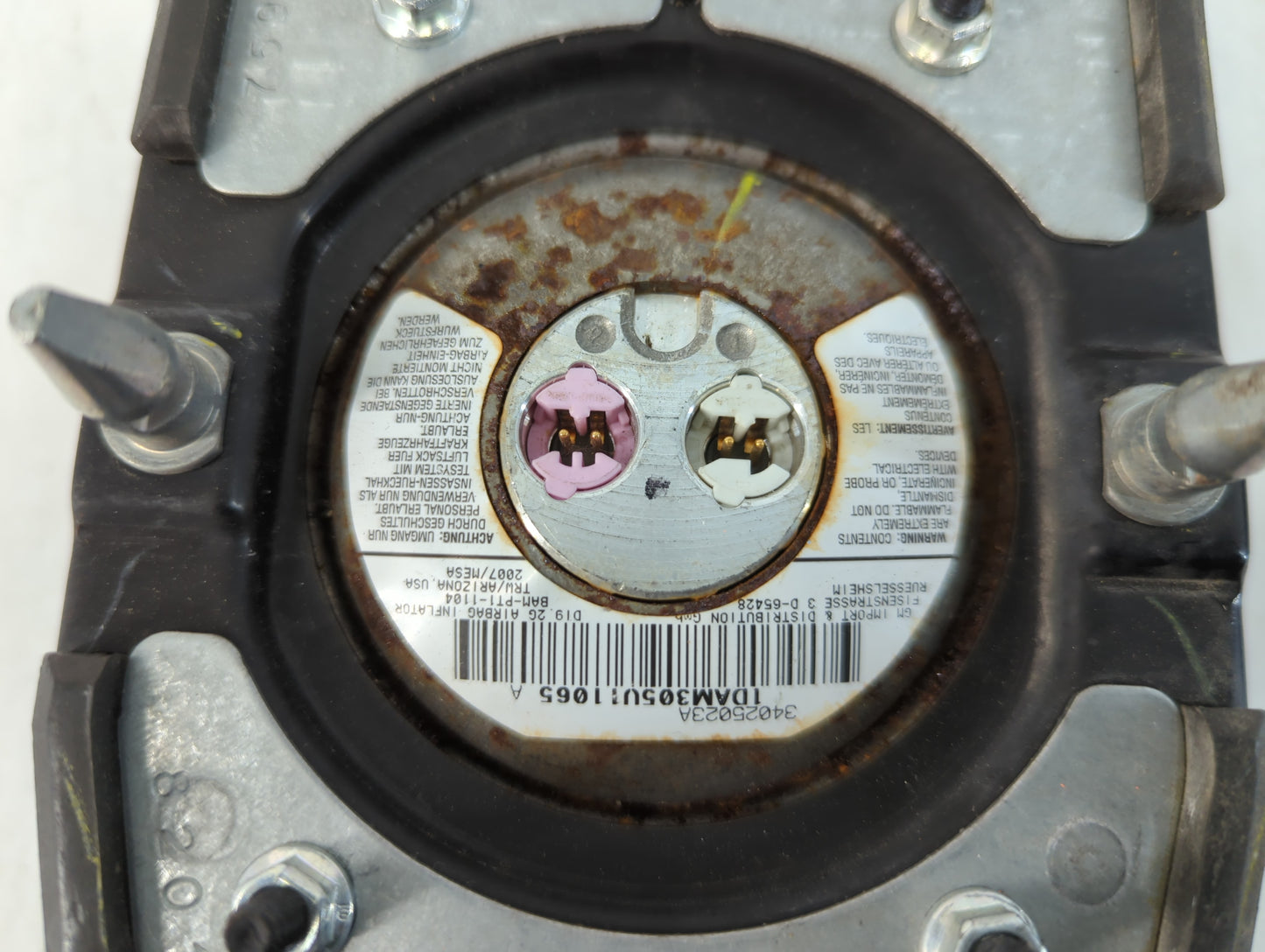 2012 Chevrolet Traverse Air Bag Driver Left Steering Wheel Mounted Fits OEM Used Auto Parts - Oemusedautoparts1.com