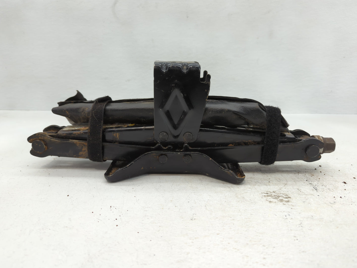 2012 Chevrolet Traverse Spare Scissor Car Jack - Oemusedautoparts1.com