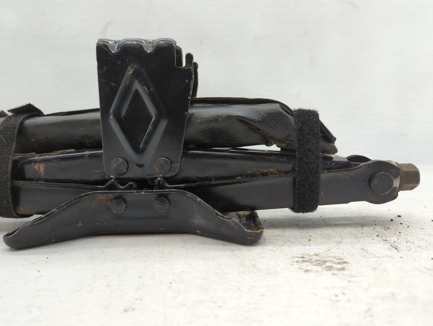 2012 Chevrolet Traverse Spare Scissor Car Jack - Oemusedautoparts1.com