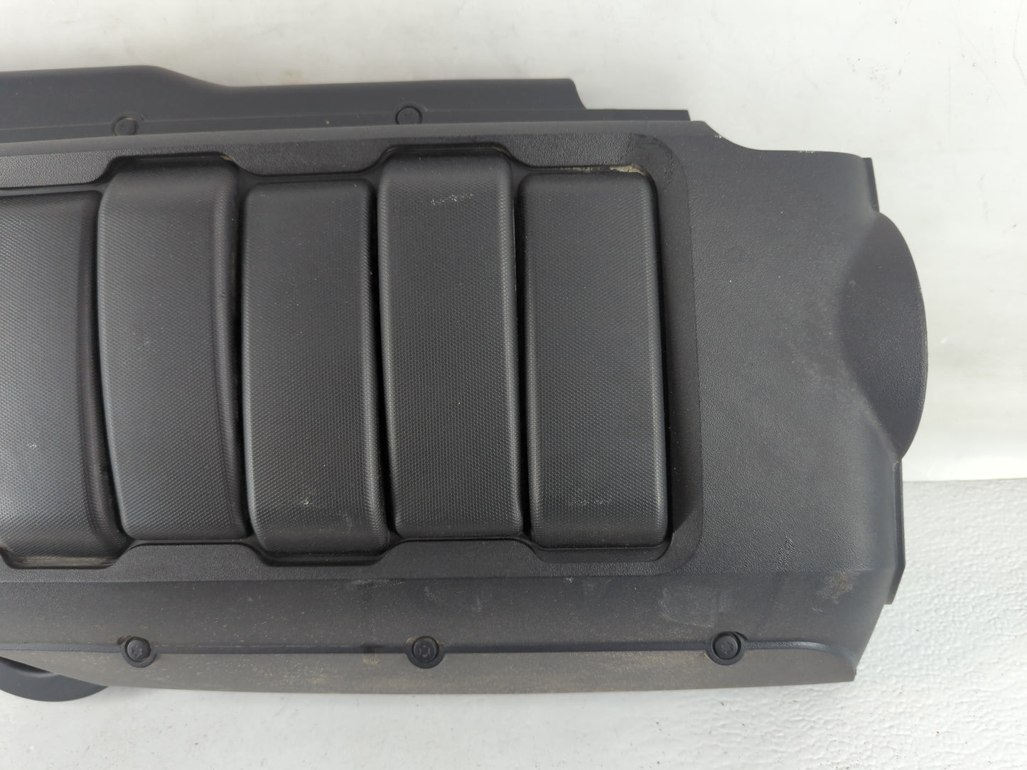 2012 Chevrolet Traverse Engine Cover - Oemusedautoparts1.com