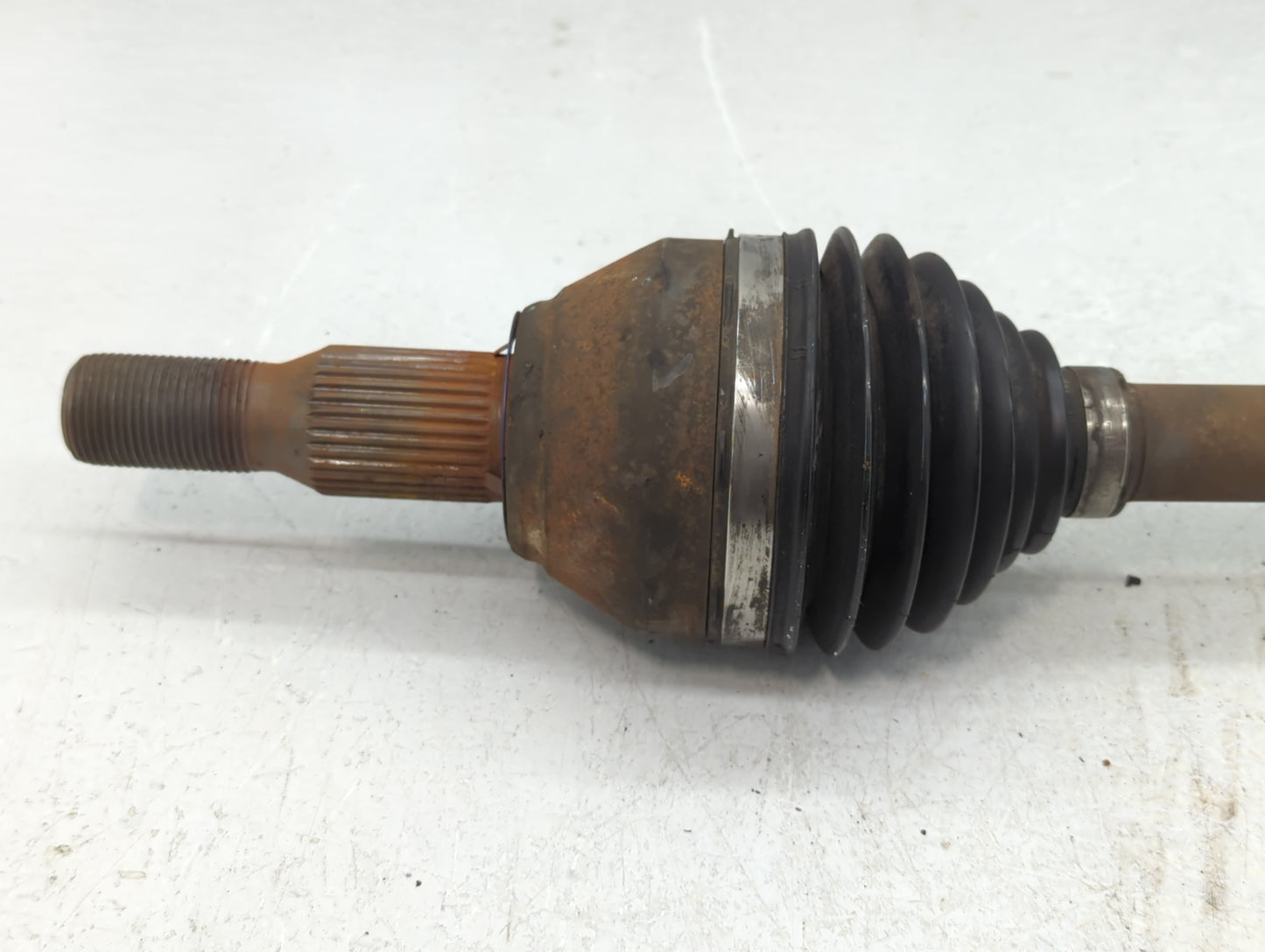 2017-2017 Chevrolet Traverse Axle Shaft Front Driver Cv C/v - Oemusedautoparts1.com