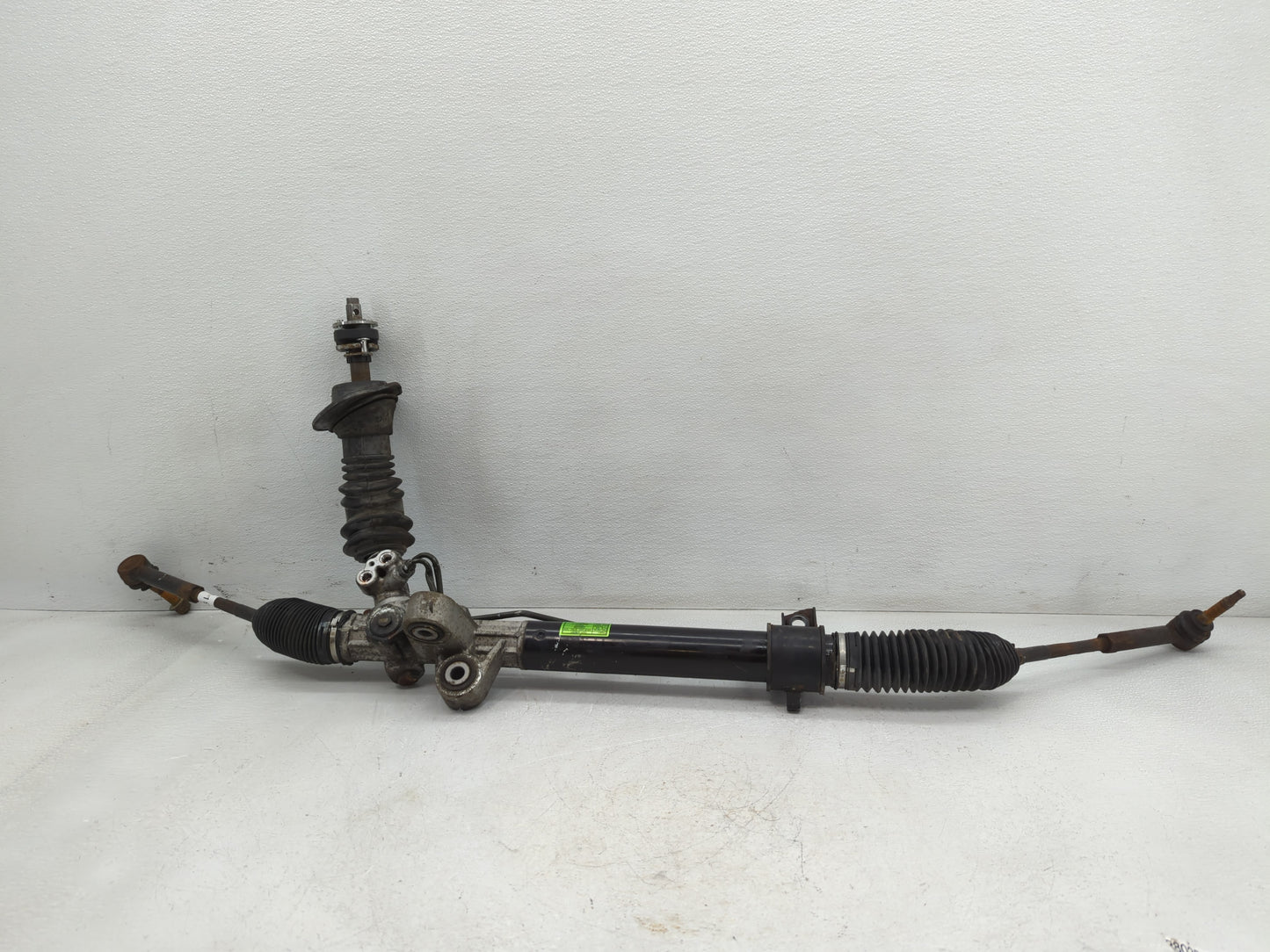 2012 Chevrolet Travrs Rack and Pinion Steering Gear P/N:7424AP 22902259 Fits OEM Used Auto Parts - Oemusedautoparts1.com