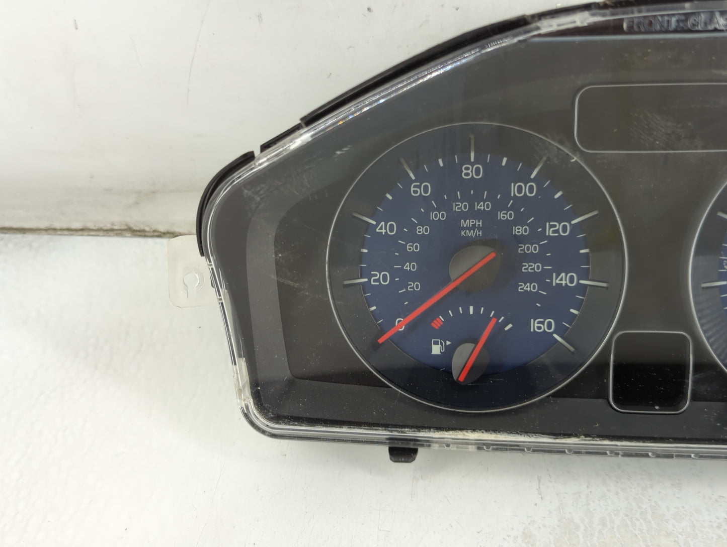 2012 Chevrolet V30 Instrument Cluster Speedometer Gauges P/N:69199-780T 30733373 Fits OEM Used Auto Parts - Oemusedautoparts