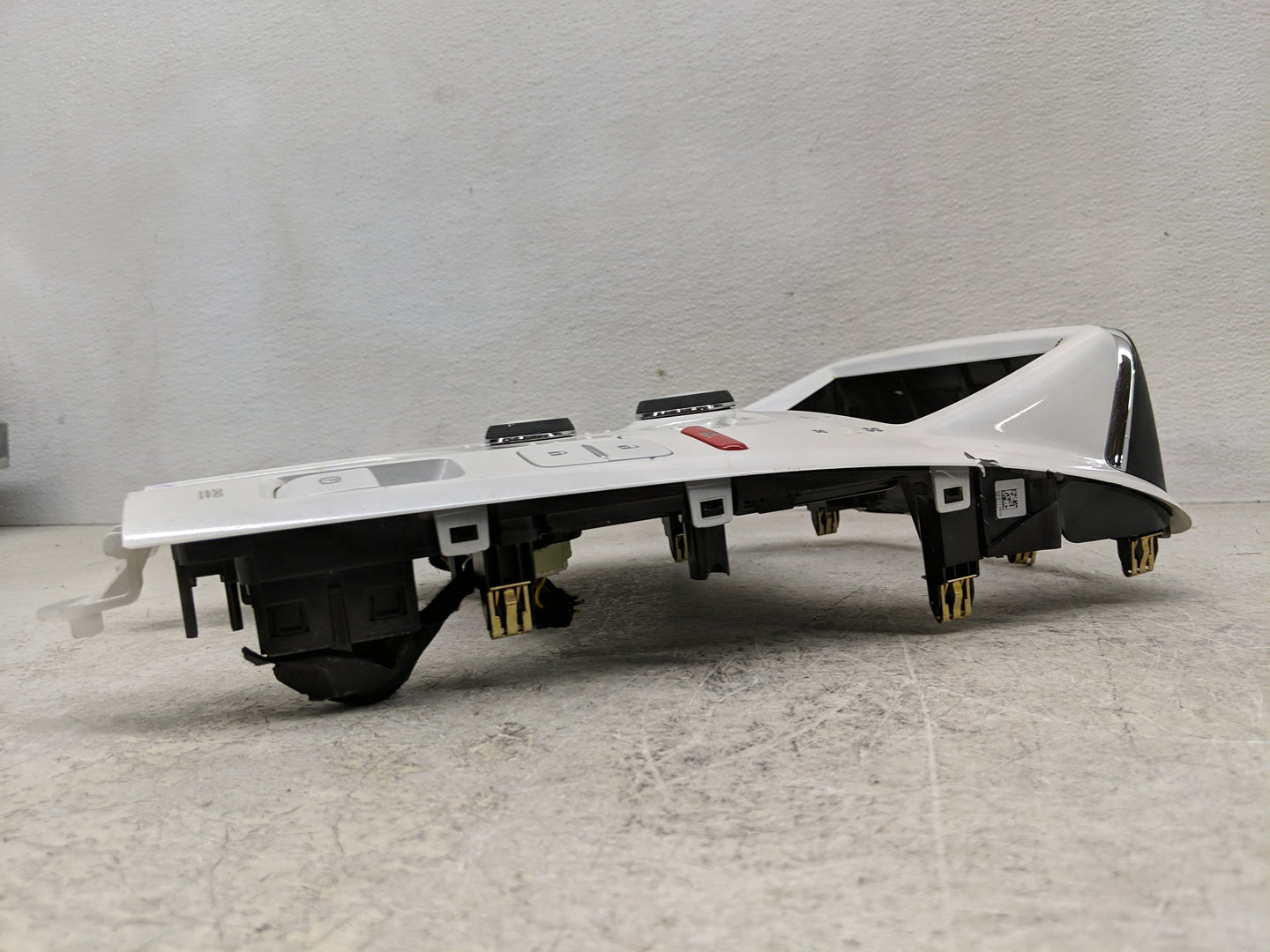 2012-2012 Chevrolet Volt Radio Control Panel - Oemusedautoparts1.com