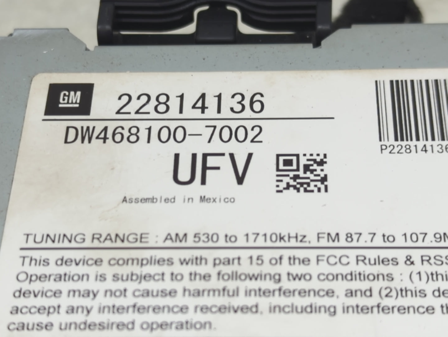2012 Chevrolet Volt Radio AM FM Cd Player Receiver Replacement P/N:22814136 Fits OEM Used Auto Parts - Oemusedautoparts1.com