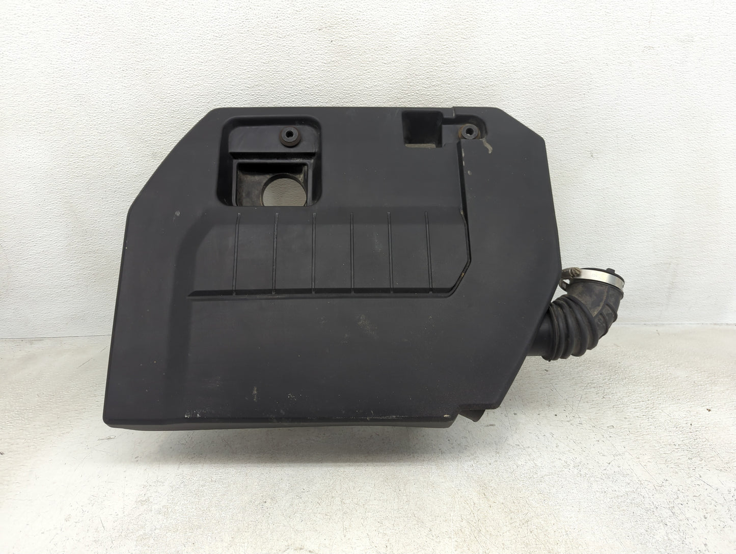 2012 Chevrolet Volt Engine Cover - Oemusedautoparts1.com