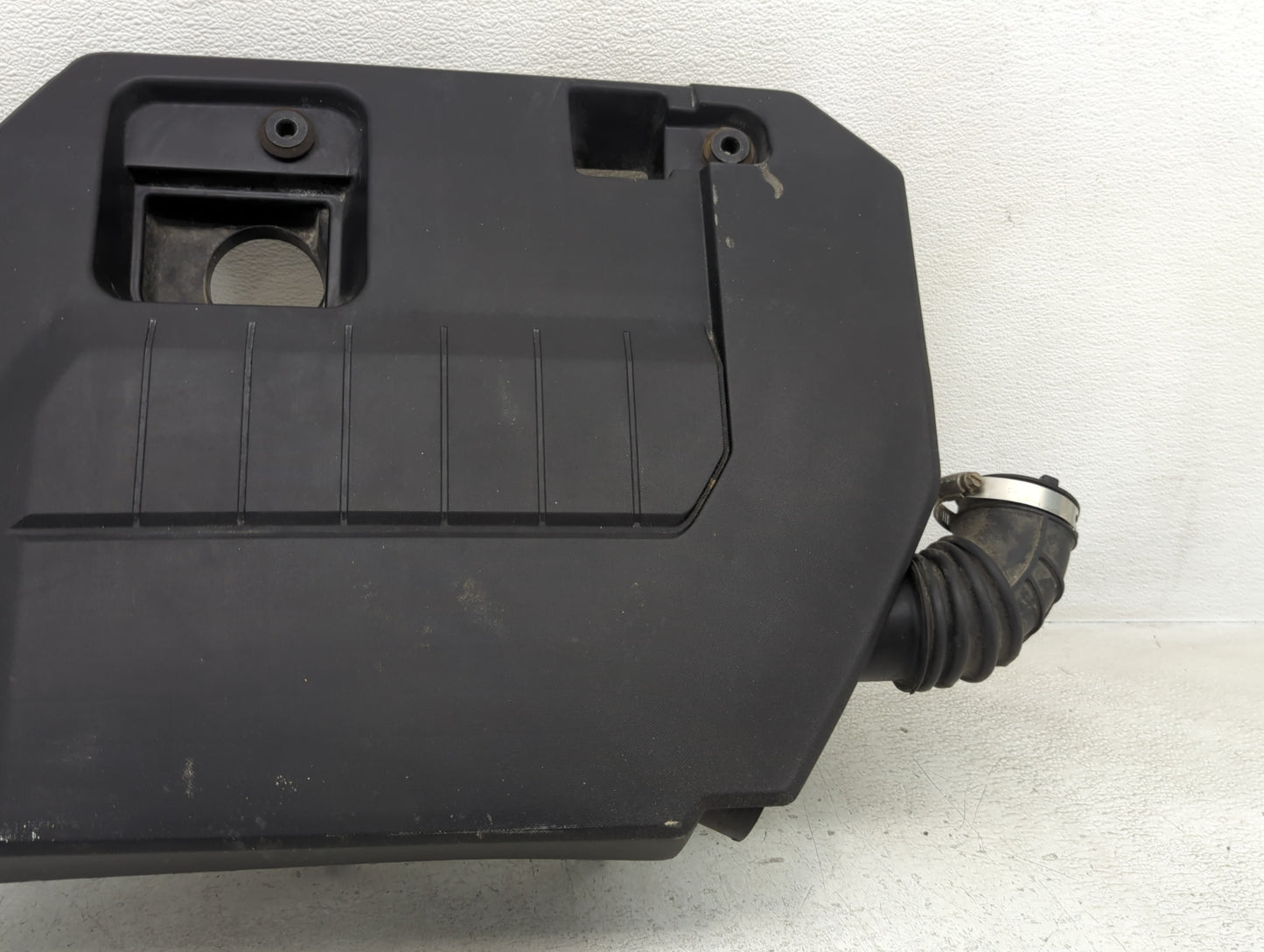2012 Chevrolet Volt Engine Cover - Oemusedautoparts1.com