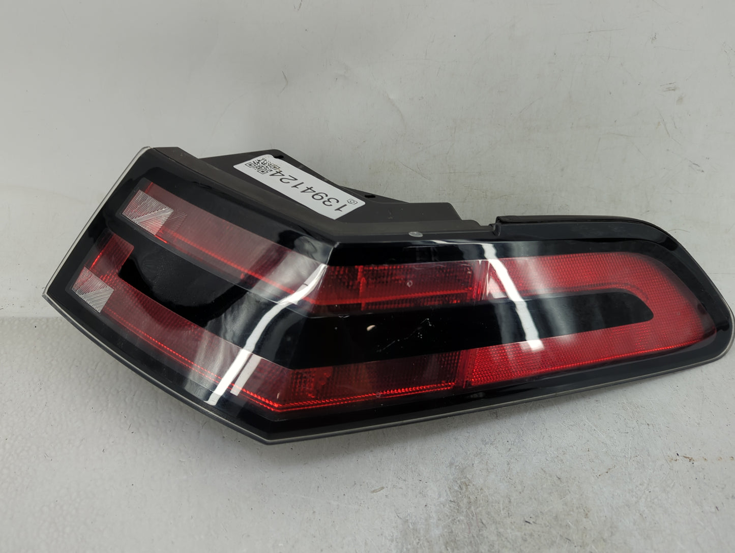 2011-2015 Chevrolet Volt Tail Light Assembly Passenger Right OEM P/N:22790259 Fits Fits 2011 2012 2013 2014 2015 OEM Used Au