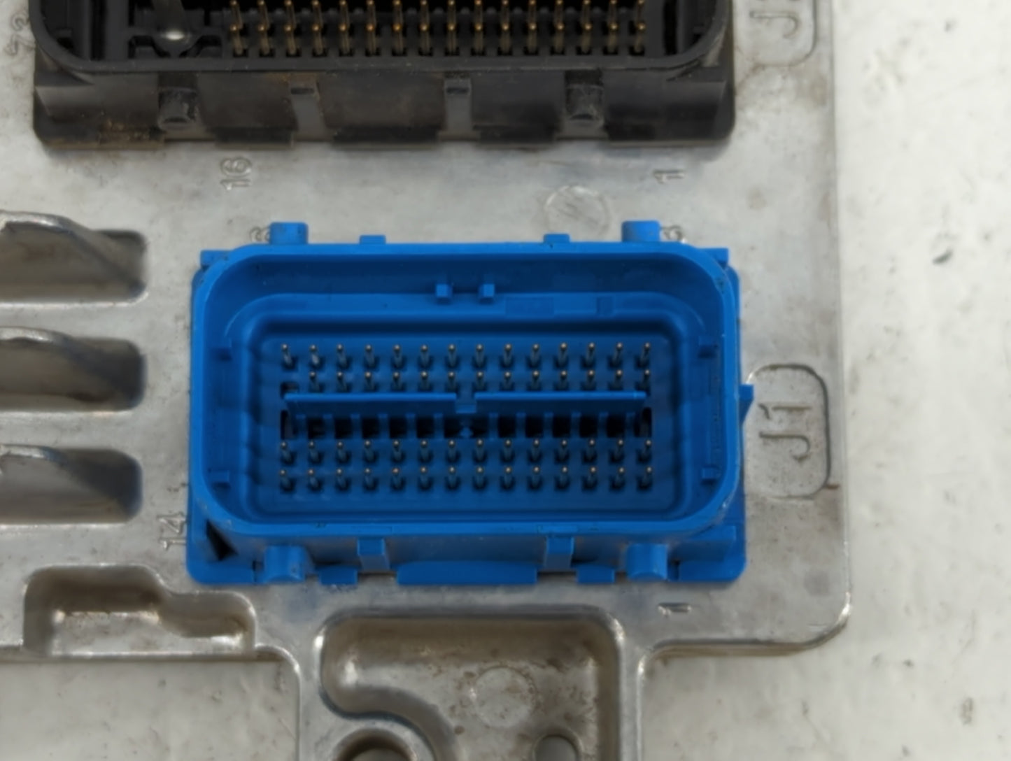 2011-2013 Chevrolet Volt PCM Engine Control Computer ECU ECM PCU OEM P/N:12649603 12643636 Fits Fits 2011 2012 2013 OEM Used