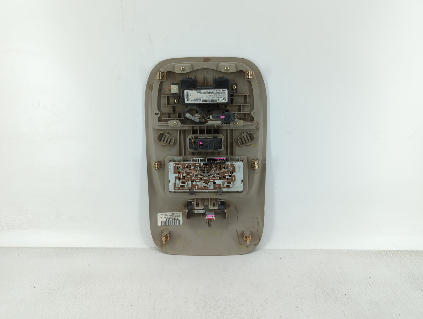 2012 Chevrolet Volt Overhead Roof Console - Oemusedautoparts1.com
