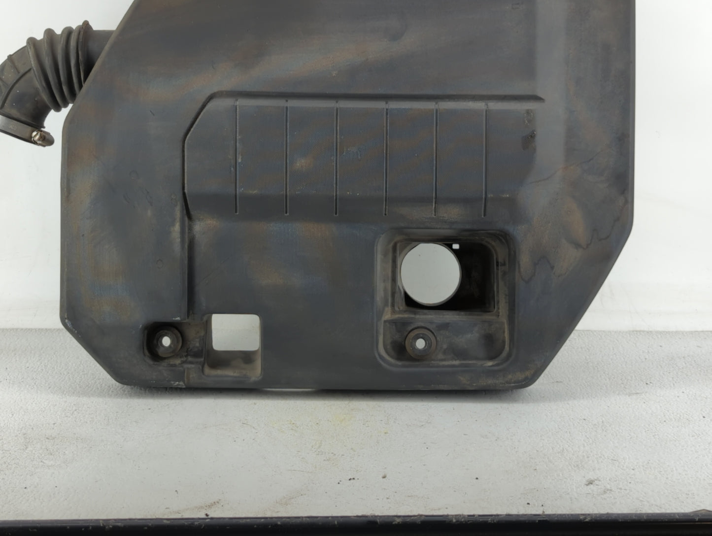 2012 Chevrolet Volt Engine Cover - Oemusedautoparts1.com