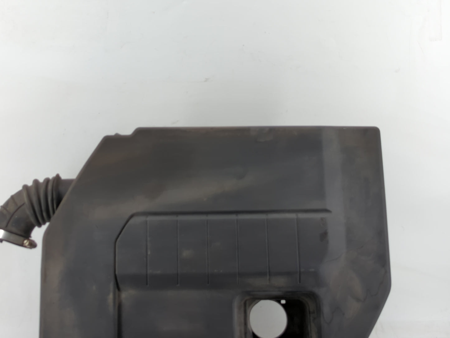 2012 Chevrolet Volt Engine Cover - Oemusedautoparts1.com