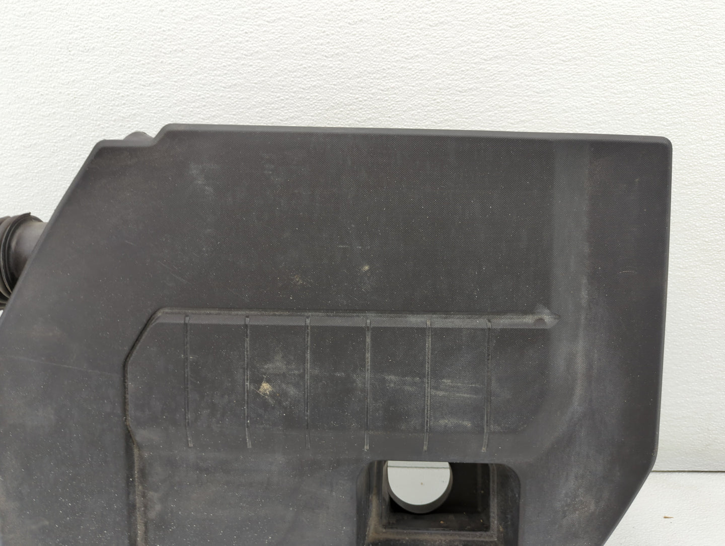 2012 Chevrolet Volt Engine Cover - Oemusedautoparts1.com
