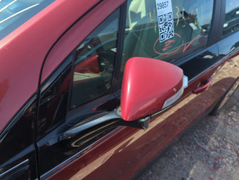 compare product 2011-2015 Chevrolet Volt Driver Side View Mirror - Left Door Mirror OEM Used