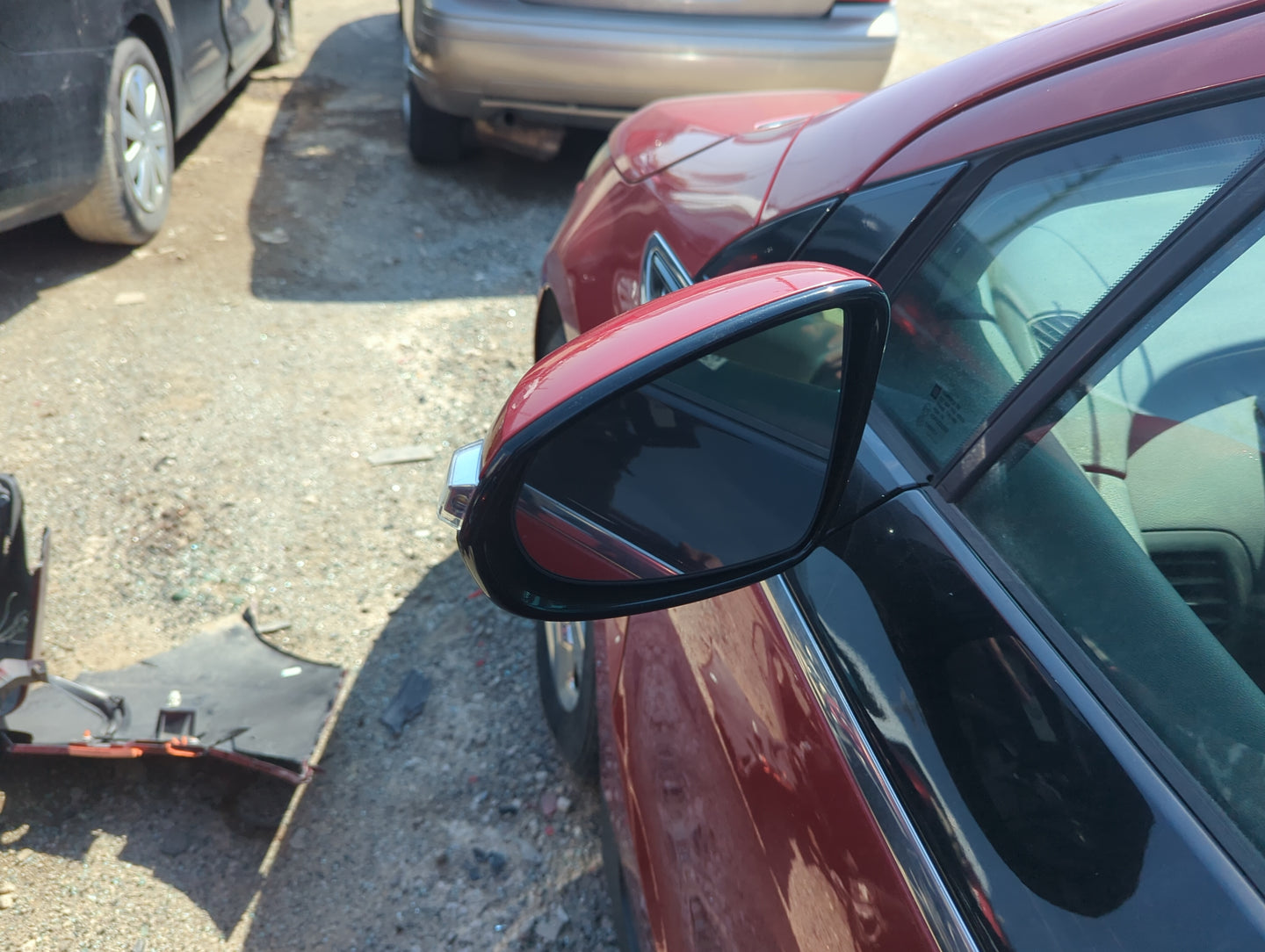 2011-2015 Chevrolet Volt Driver Side View Mirror - Left Door Mirror OEM Used - Oemusedautoparts1.com