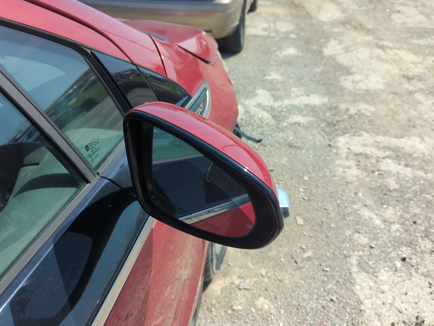 2011-2015 Chevrolet Volt Passenger Side View Mirror - Right Door Mirror OEM Used - Oemusedautoparts1.com