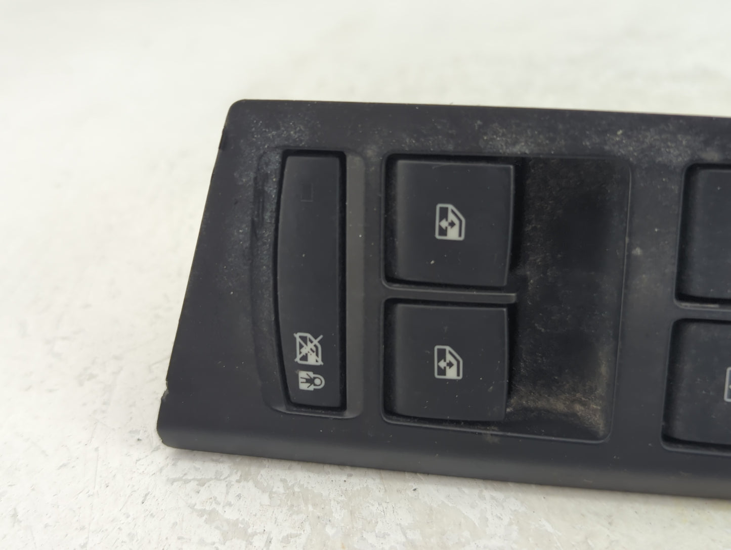 2011-2013 Chevrolet Volt Master Power Window Switch Replacement Driver Side Left Fits Fits 2011 2012 2013 OEM Used Auto Part
