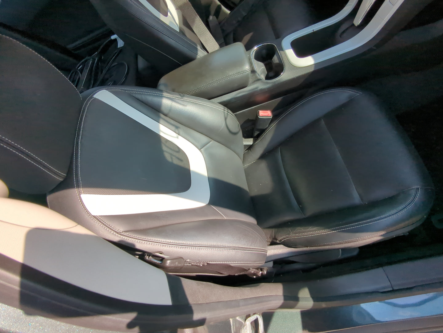 2011-2012 Chevrolet Volt Passenger Front Seat Oem 858336 - Oemusedautoparts1.com