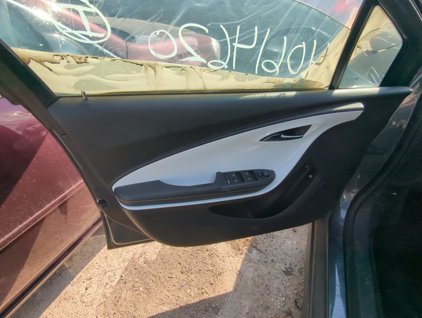 2012 Chevrolet Volt Front Left Driver Interior Door Panel Trim 858362 - Oemusedautoparts1.com