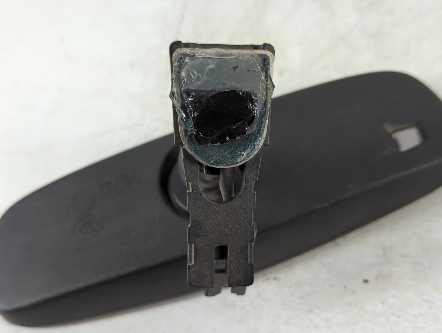 2012 Chevrolet Volt Interior Rear View Mirror Replacement OEM P/N:13581081 Fits OEM Used Auto Parts - Oemusedautoparts1.com