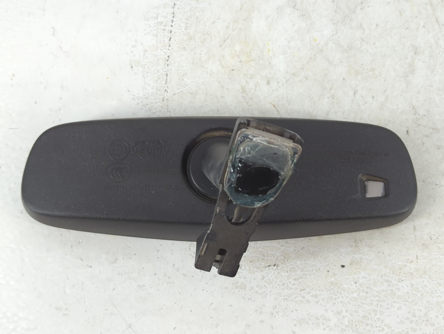 2012 Chevrolet Volt Interior Rear View Mirror Replacement OEM P/N:13581081 Fits OEM Used Auto Parts - Oemusedautoparts1.com