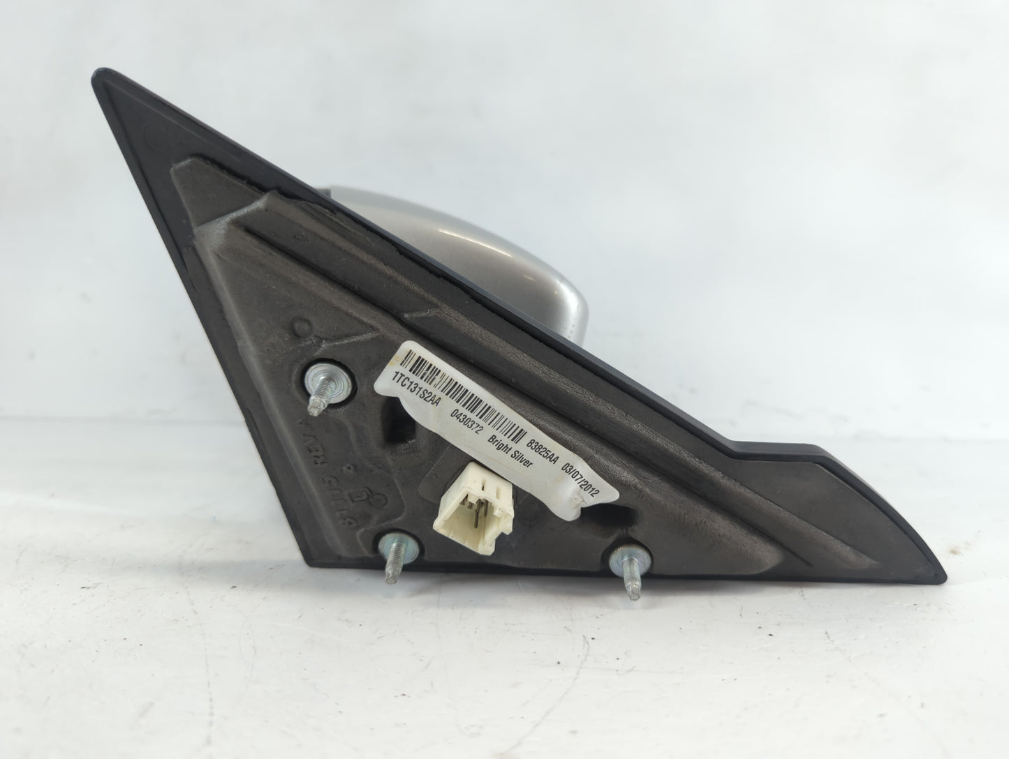 2011-2014 Chrysler 200 Driver Side View Mirror - Left Door Mirror OEM Used - Oemusedautoparts1.com