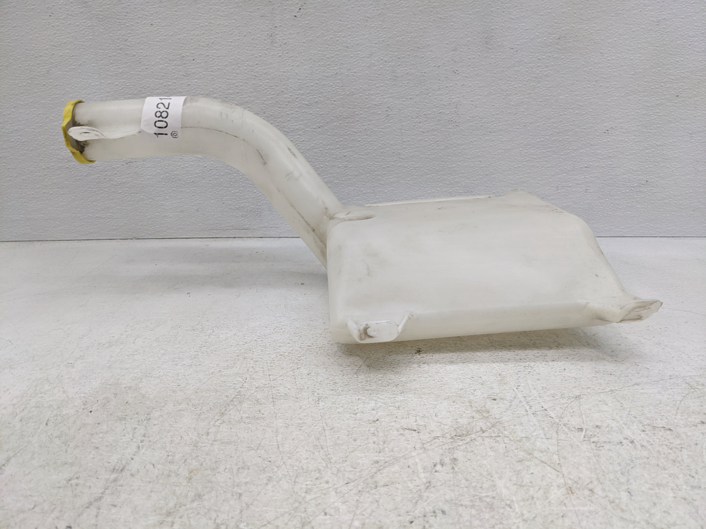 2011-2014 Chrysler 200 Windshield Washer Fluid Reservoir Bottle Oem - Oemusedautoparts1.com