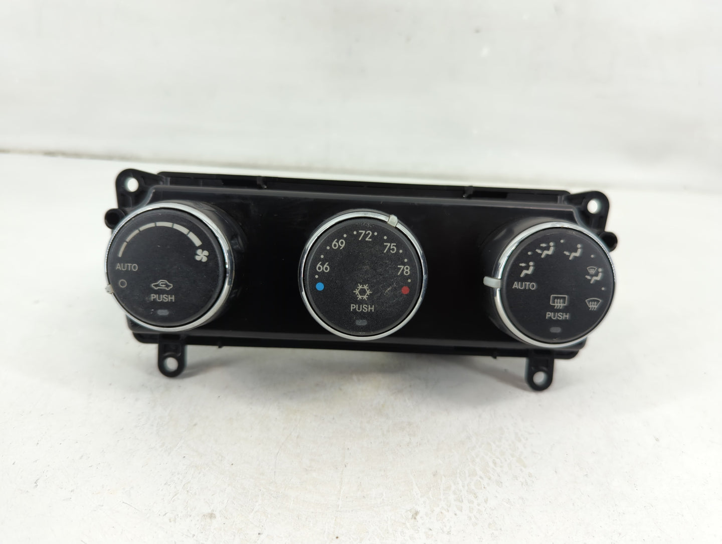 2011-2014 Chrysler 200 Climate Control Module Temperature AC/Heater Replacement P/N:P55111888AI Fits Fits 2010 2011 2012 201