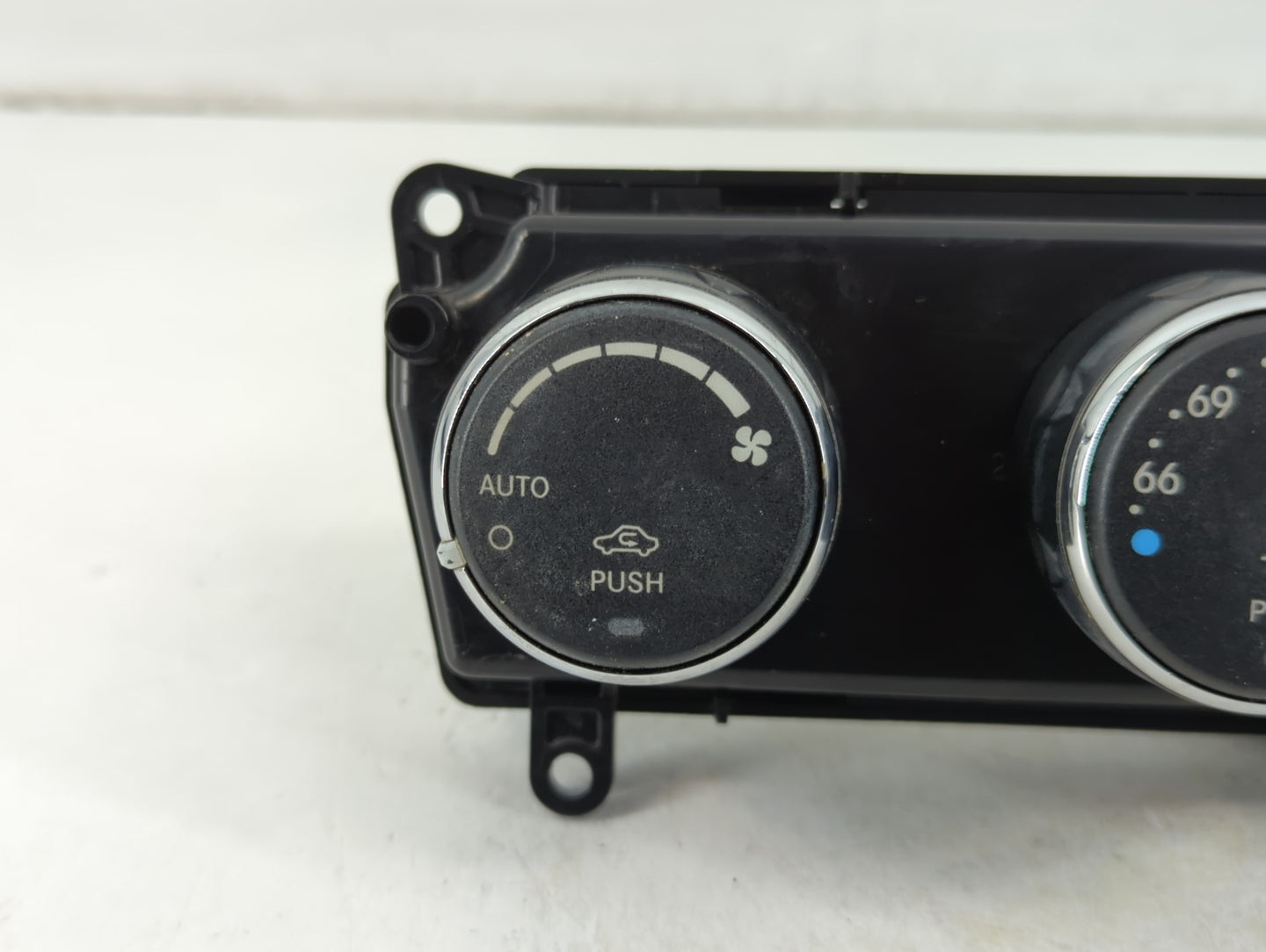 2011-2014 Chrysler 200 Climate Control Module Temperature AC/Heater Replacement P/N:P55111888AI Fits Fits 2010 2011 2012 201