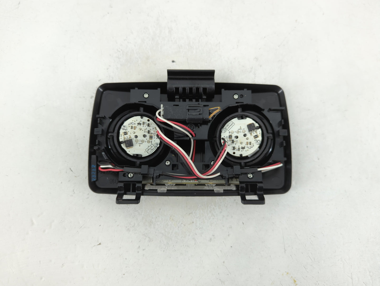 2012 Chrysler 200 Overhead Roof Console - Oemusedautoparts1.com