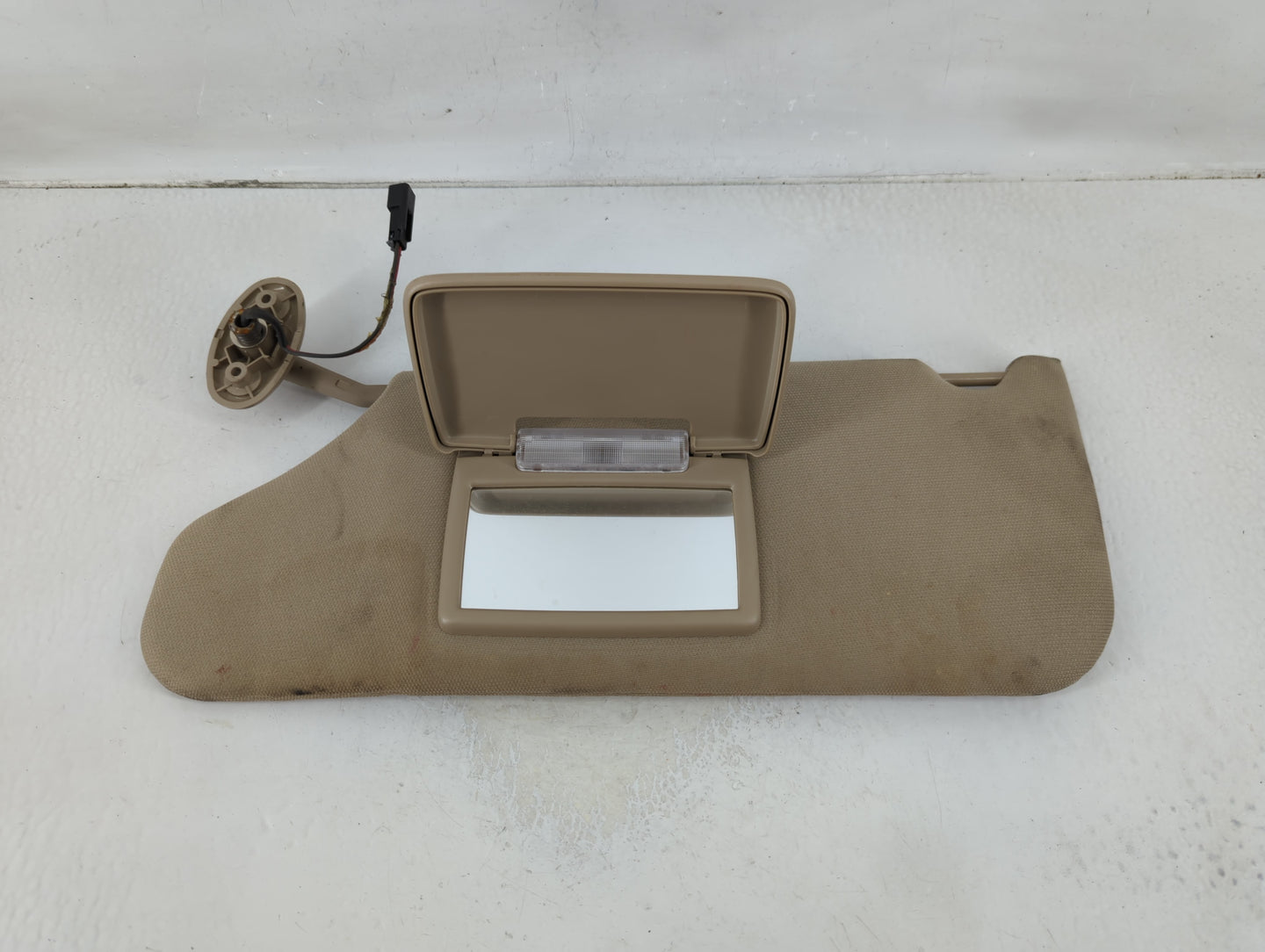 2011-2014 Chrysler 200 Sun Visor Shade Replacement Driver Left Mirror Fits Fits 2011 2012 2013 2014 OEM Used Auto Parts - Oe