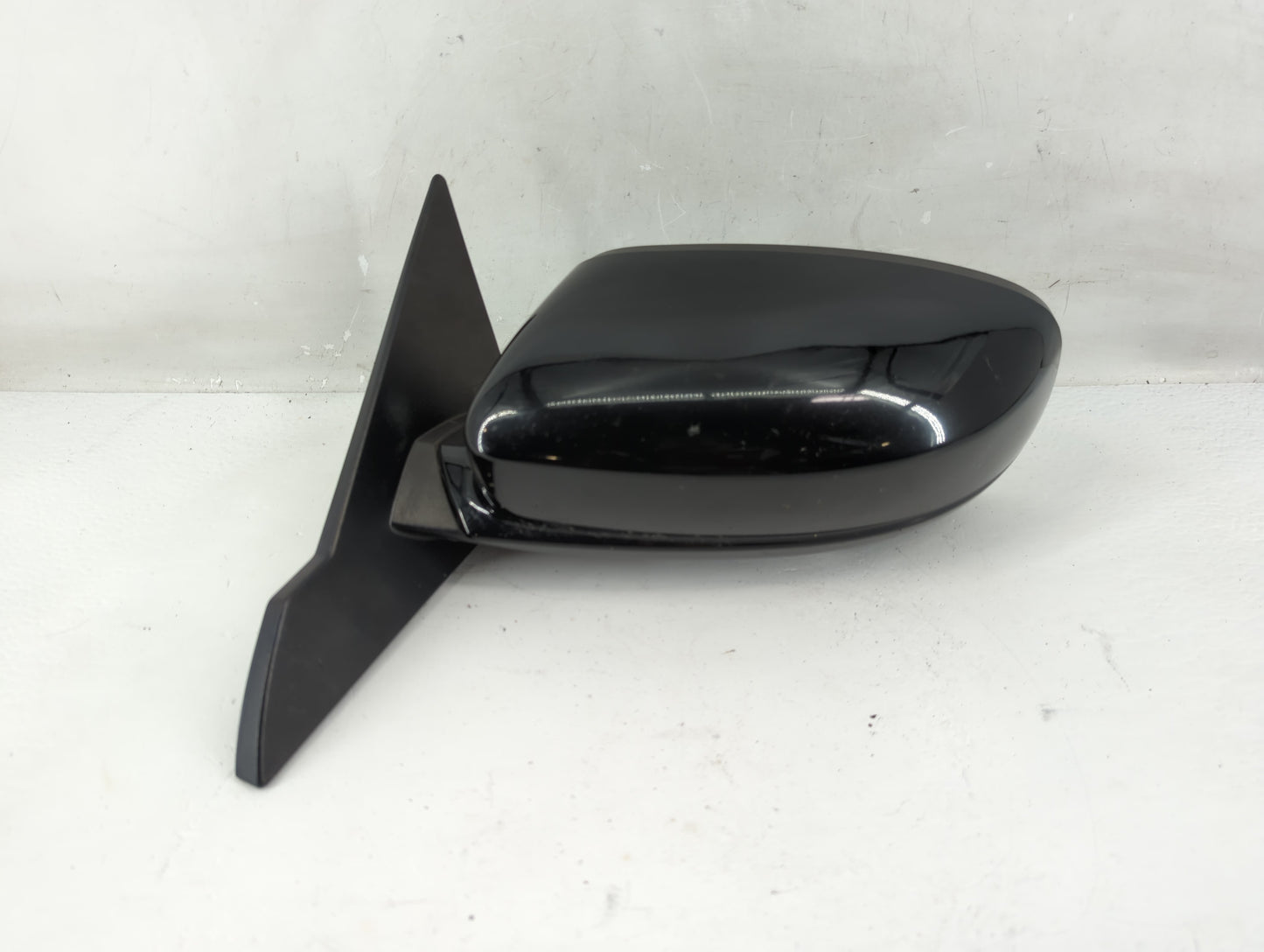 2011-2014 Chrysler 200 Passenger Right Side View Manual Door Mirror - Oemusedautoparts1.com