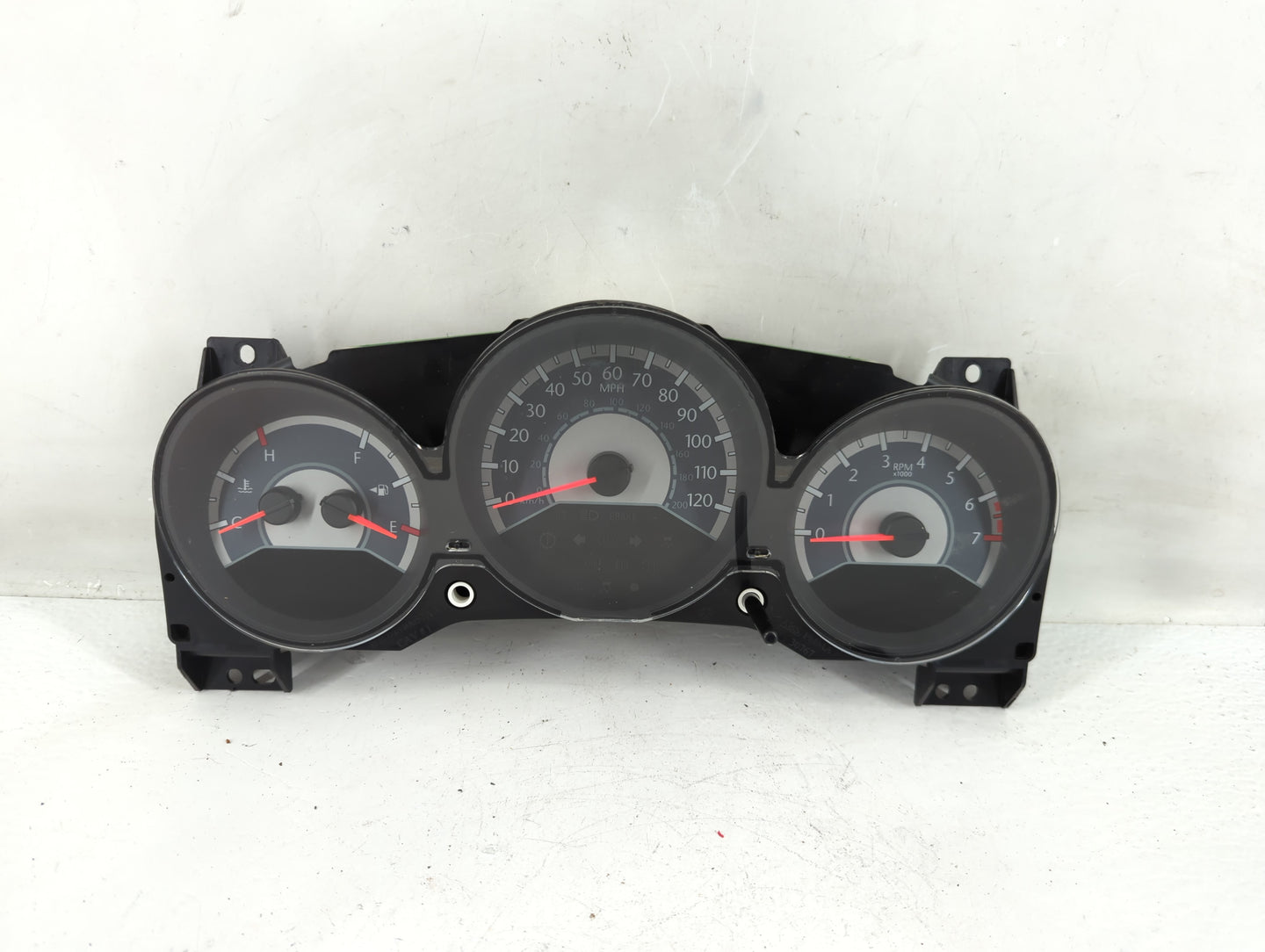 2011-2014 Chrysler 200 Instrument Cluster Speedometer Gauges Fits Fits 2011 2012 2013 2014 OEM Used Auto Parts - Oemusedauto