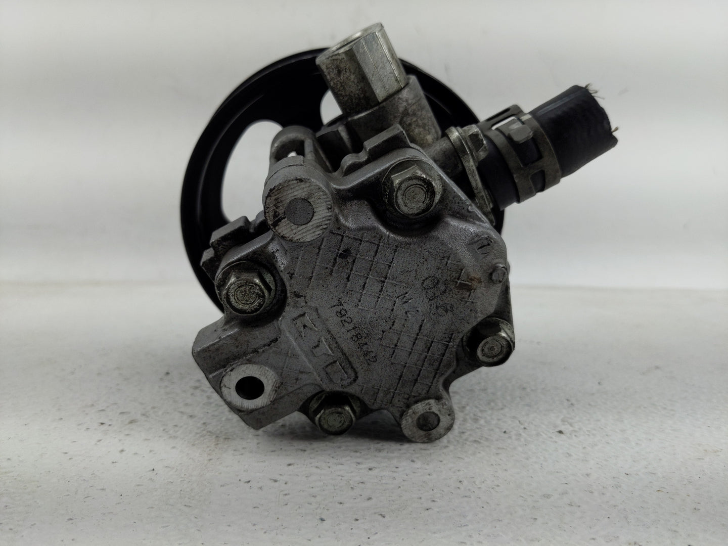 2011-2014 Chrysler 200 Power Steering Column Pump Oem - Oemusedautoparts1.com