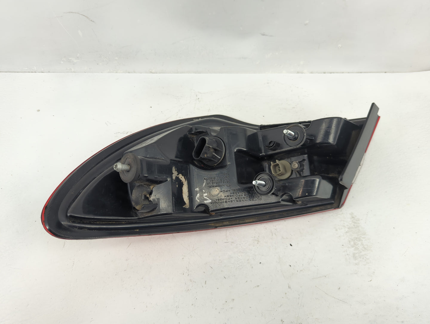 2011-2014 Chrysler 200 Tail Light Assembly Driver Left OEM Fits Fits 2011 2012 2013 2014 OEM Used Auto Parts - Oemusedautopa